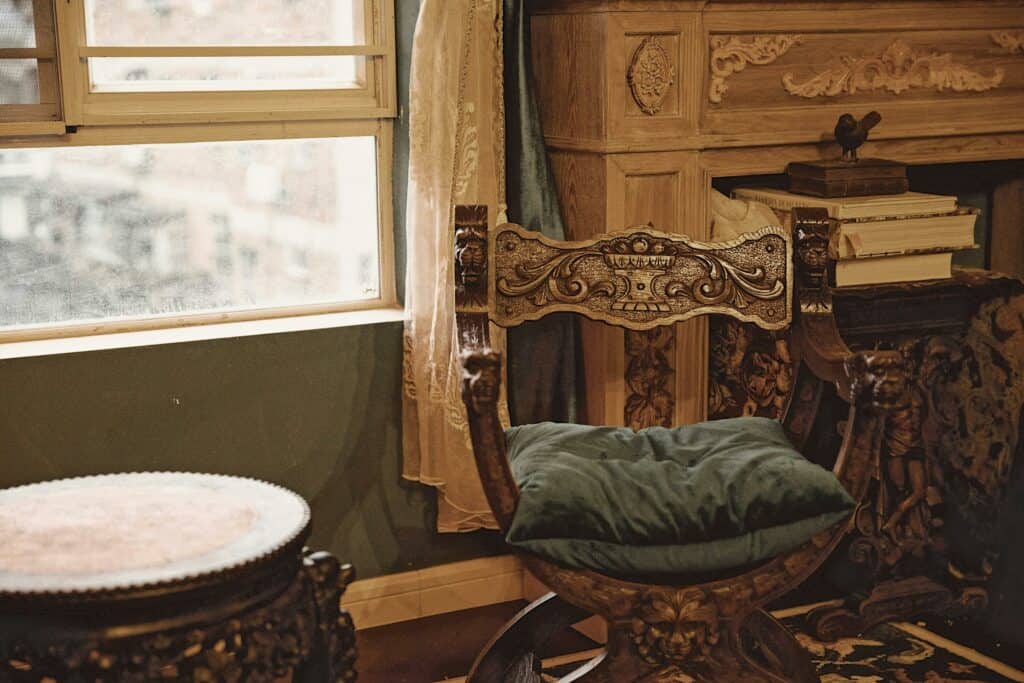 An image of environmentally friendly antique furniture in a house.